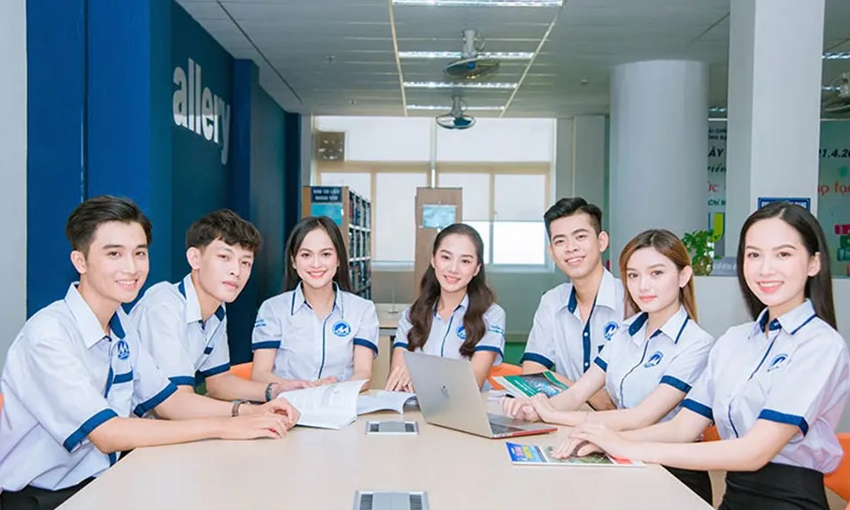 Điểm sàn trường Đại học Công nghiệp TPHCM, Đại học Tài chính-Marketing, Đại học KHXHundefinedNV