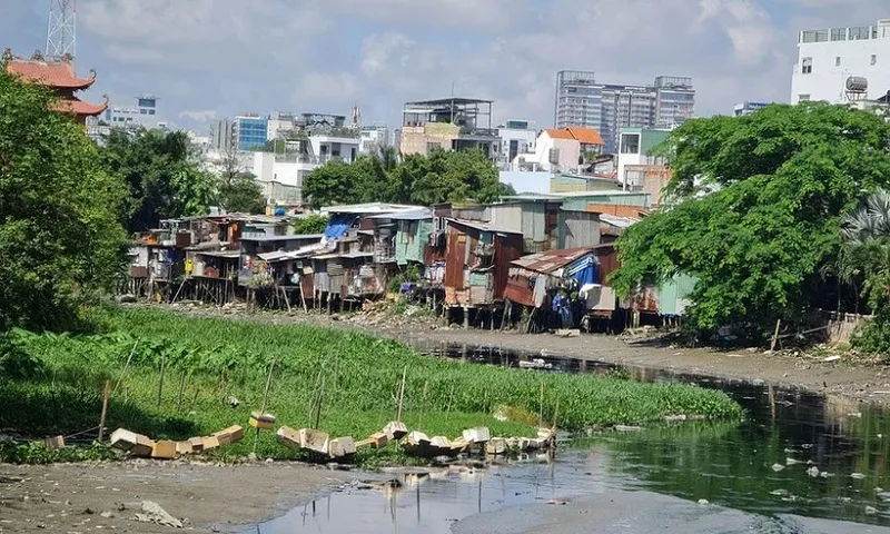 TPHCM: Kiến nghị tăng mức hỗ trợ cho nhà dân sống trên kênh, rạch