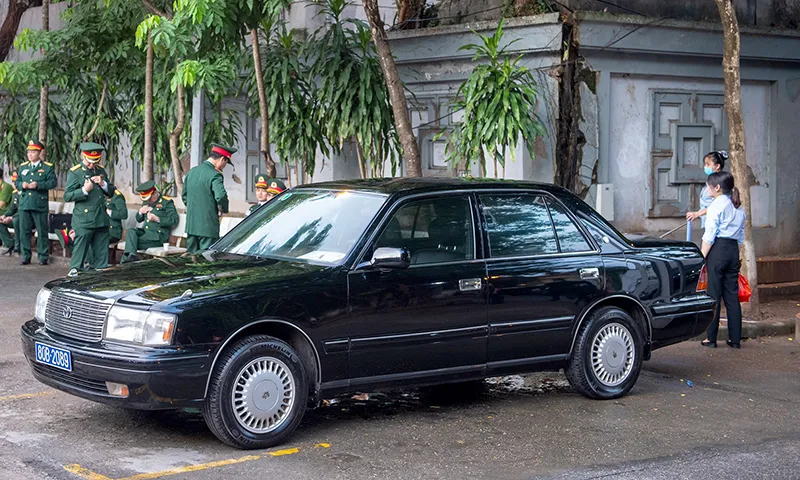 Chiếc Toyota Crown của Tổng Bí thư Nguyễn Phú Trọng xuất hiện tại nhà tang lễ quốc gia