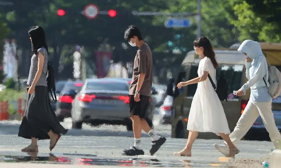 Hàn Quốc: Hàng trăm trường hợp nhập viện liên quan đến nắng nóng chỉ trong 3 ngày