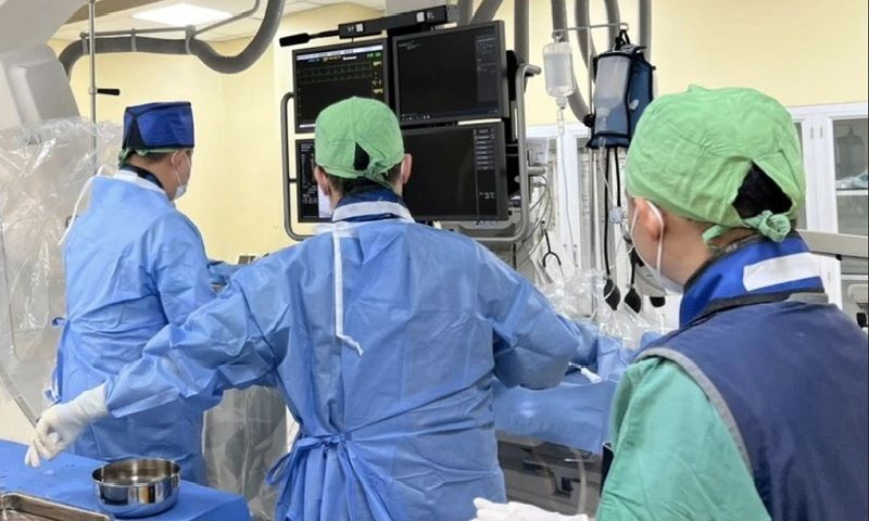 Cứu kịp người phụ nữ 45 tuổi bị đột quỵ cấp 