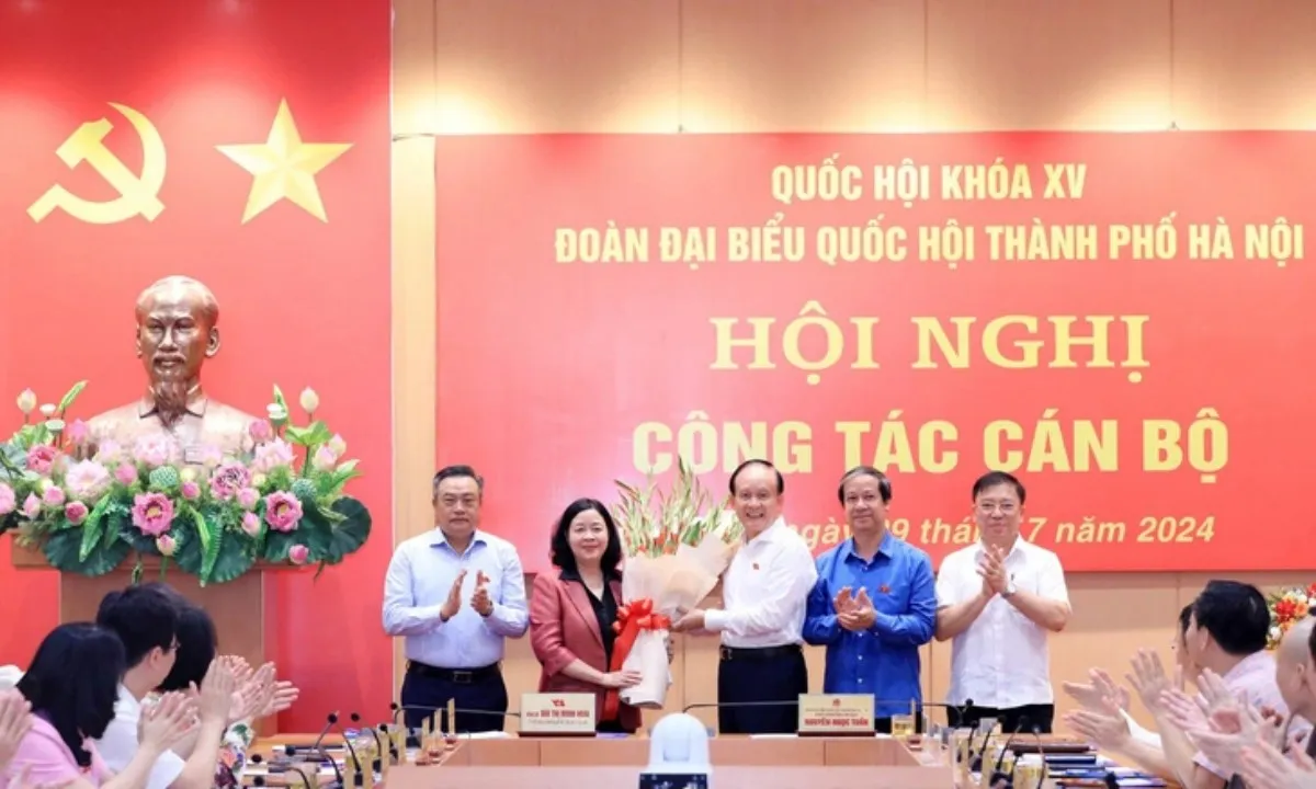 Bà Bùi Thị Minh Hoài làm trưởng Đoàn đại biểu Quốc hội thành phố Hà Nội