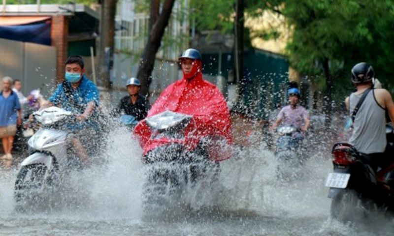 Miền Bắc vào cao điểm mưa lớn, cảnh báo ngập lụt và lũ quét