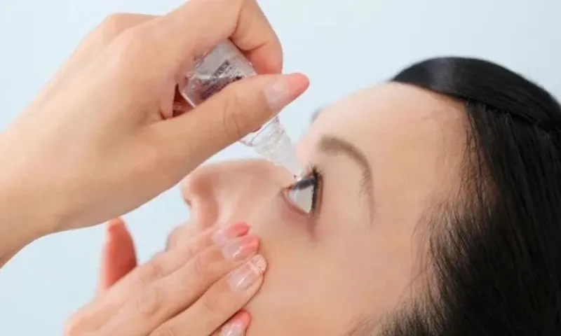 Phòng bệnh đau mắt đỏ trong mùa mưa như thế nào? 
