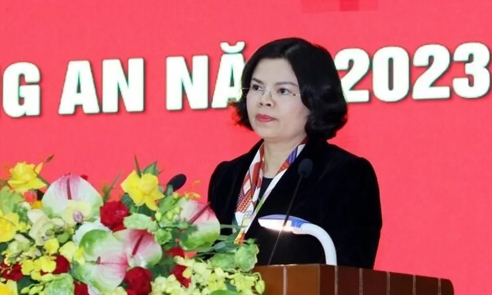 ba-nguyen-huong-giang-310724