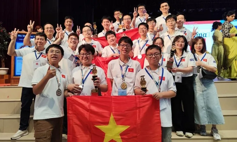 Học sinh Việt Nam giành 16 giải tại Olympic Toán học trẻ quốc tế 