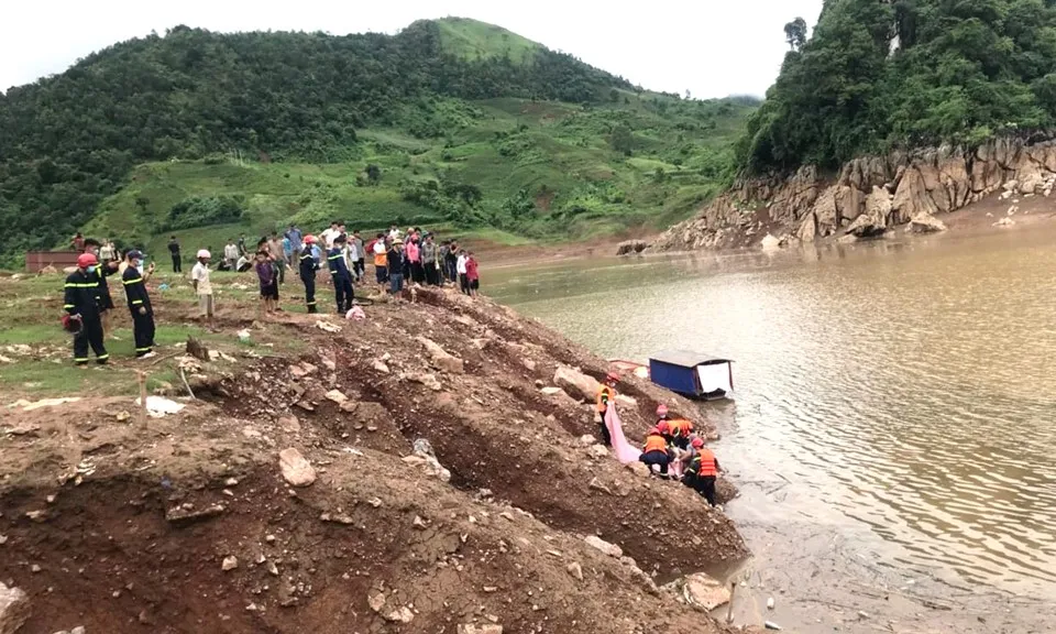 Sơn La: Tìm thấy thi thể bé gái 12 tuổi bị lũ cuốn khi đi qua suối