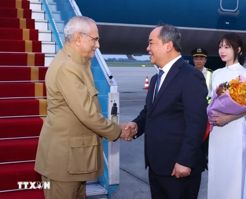 ttxvn-tong-thong-timor-leste-den-ha-noi-bat-dau-chuyen-tham-cap-nha-nuoc-toi-viet-nam-1-2114