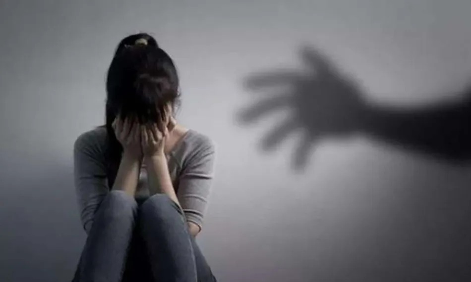 Mẹ bán trinh con gái 14 tuổi để đổi tiền tiêu xài - Vụ án đau lòng tại TPHCM
