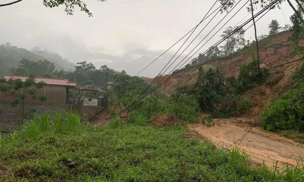 sat-lo-ha-giang