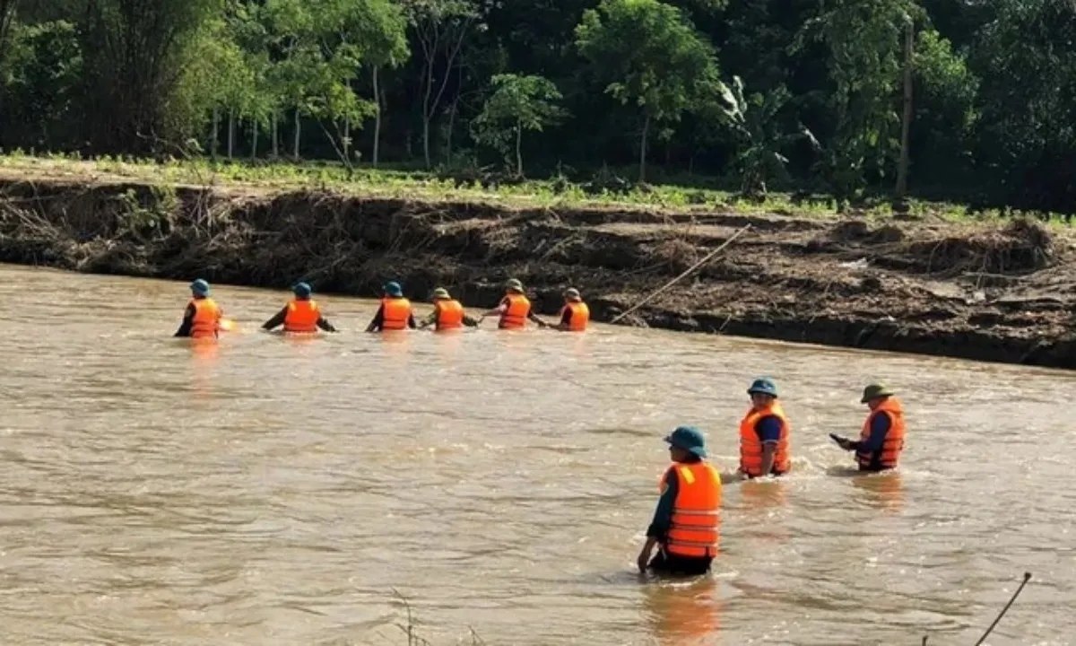 Tìm thấy nạn nhân bị nước lũ cuốn trôi khi đi đánh cá