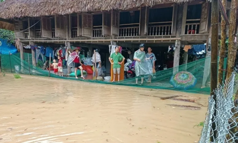 Yên Bái: Mưa lớn gây thiệt hại về nhà cửa và hoa màu 