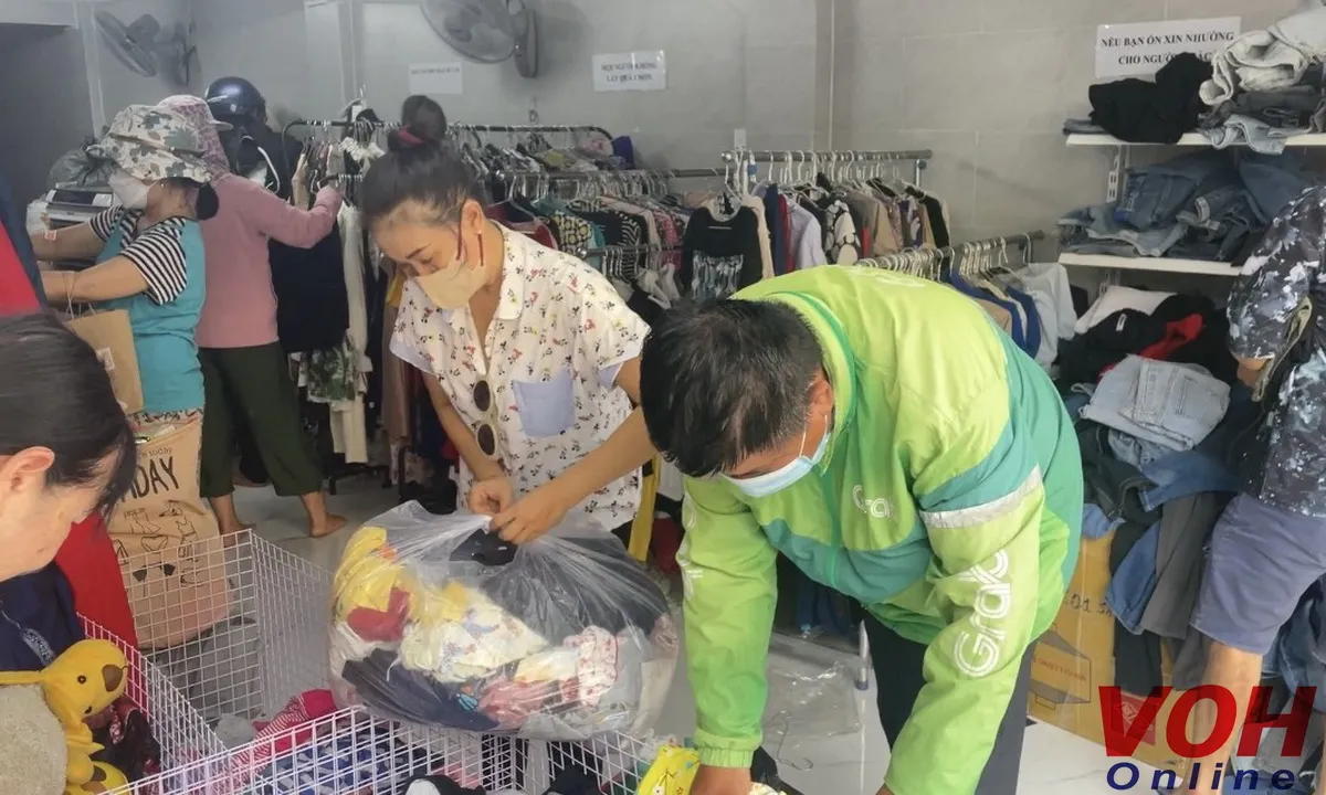 Gian hàng 0 đồng – nơi san sẻ yêu thương