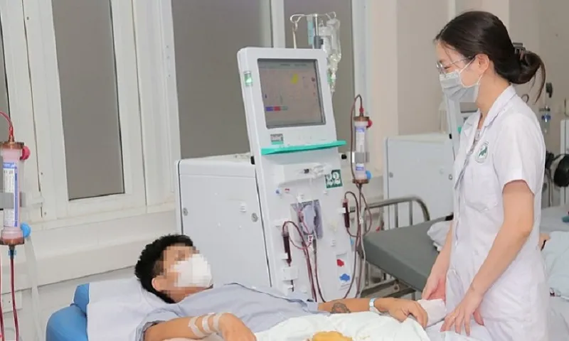 Dùng thuốc nam chữa suy thận, thanh niên rơi vào cảnh nguy kịch