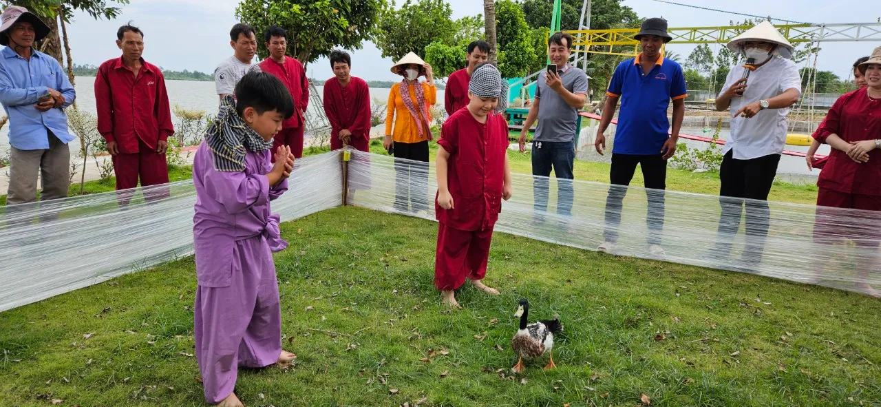 Trò chơi dân gian-Bịt mắt bắt vịt 1
