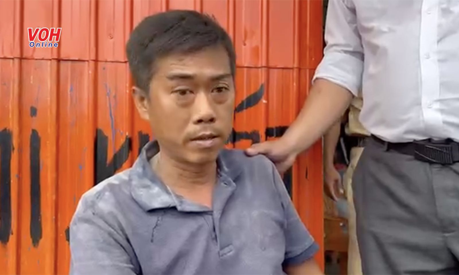 Nam tài xế may mắn sống sót thoát khỏi chiếc xe bẹp dúm sau vụ tai nạn trên cầu Phú Mỹ