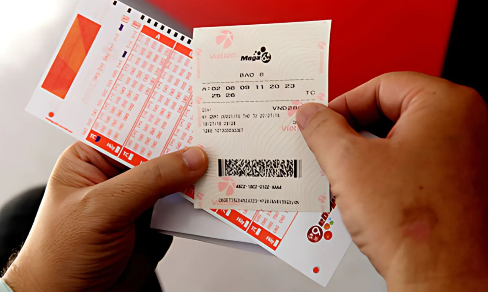 Vừa nổ Jackpot 228 tỷ đồng, Vietlott lại có khách trúng độc đắc