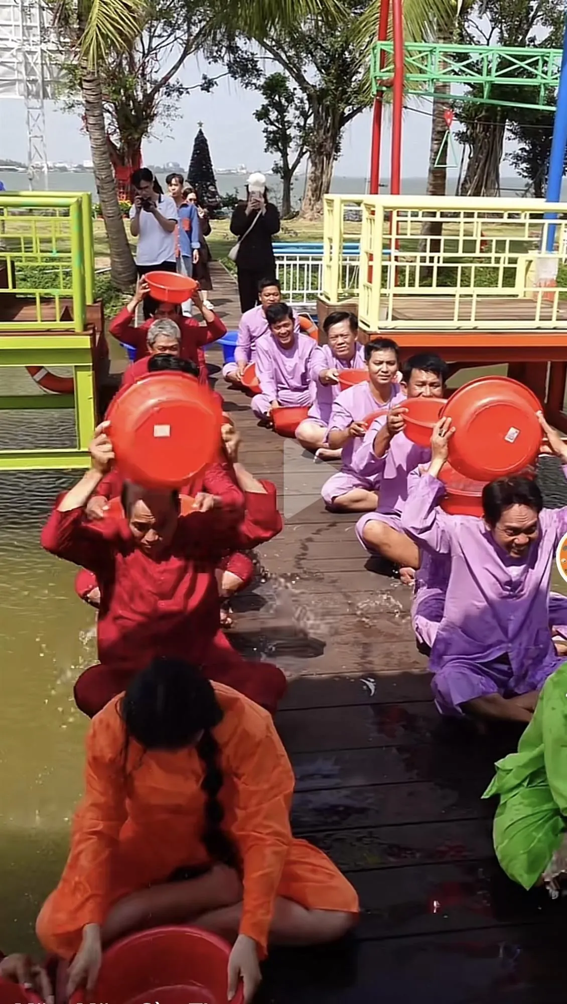 z5712045092782_e6333e6d2da85ec062b296442cd26e98