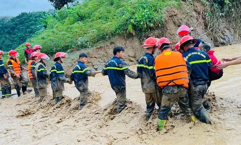 Nguy cơ dịch bệnh sau mưa lũ: Những biện pháp phòng ngừa