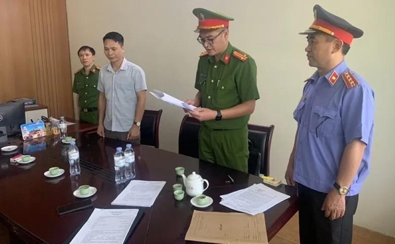 150d2155856t26143l0-2423