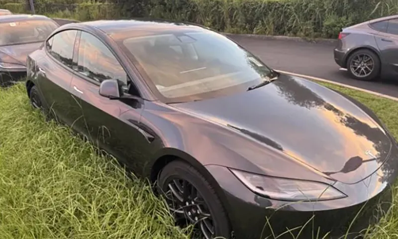 Họ nhận thấy rằng nhiều sản phẩm có ngày sản xuất là tháng 4 năm 2024 Nguồn r TeslaModel3