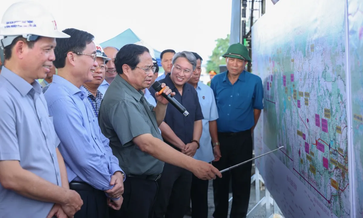 Thủ tướng Phạm Minh Chính kiểm tra tiến độ dự án cao tốc Khánh Hòa-Buôn Ma Thuột