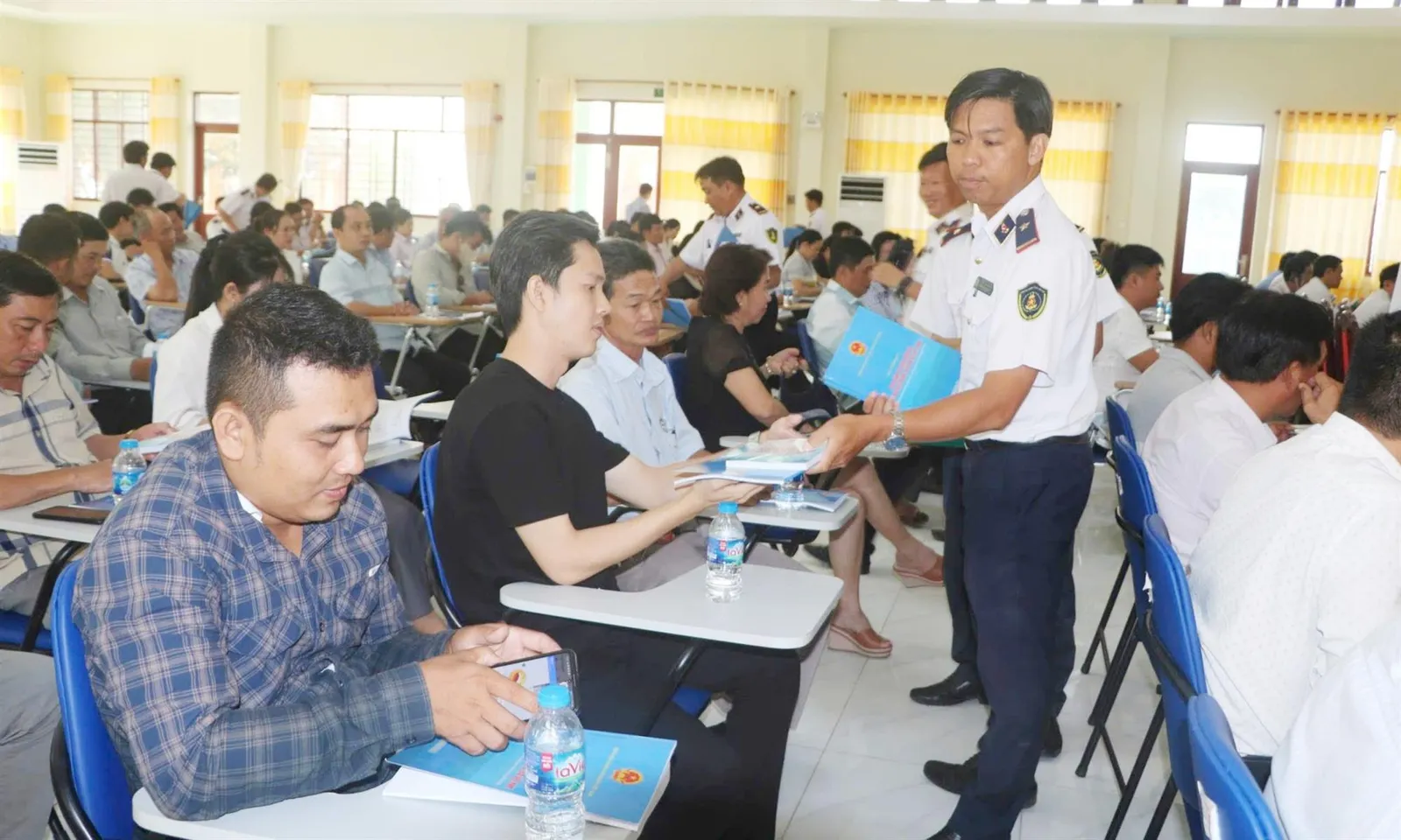 Tuyên truyền, bồi dưỡng kiến thức ATGT đường thủy 