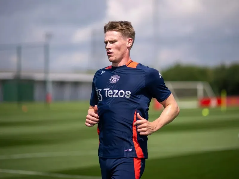 mctominay-osimhen