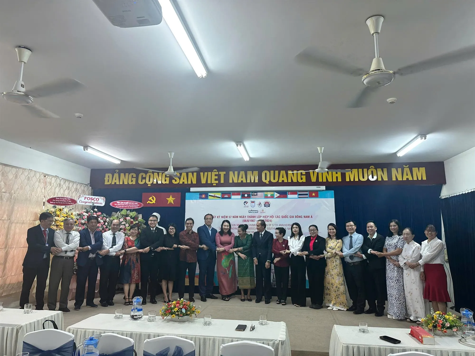 z5742324615743_9107652a827c2110596965989cd275ec