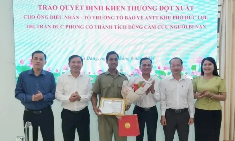 Vinh danh một tấm gương cứu người giữa dòng nước xiết