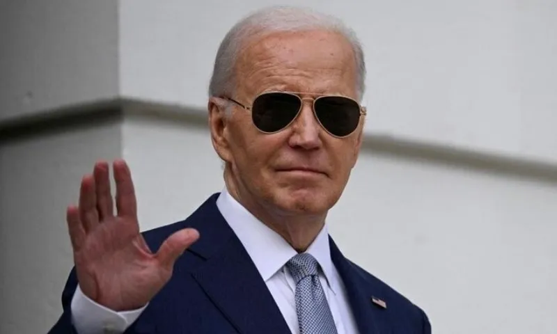 Ông Biden xúc động rút lui, ủng hộ bà Kamala Harris tại đại hội đảng Dân chủ