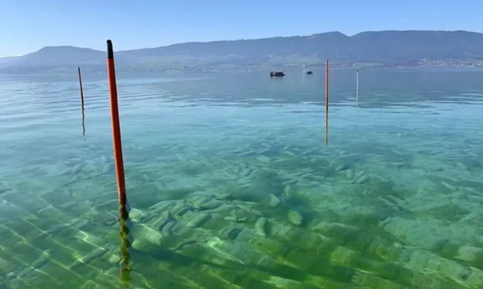 Thưởng 57.000 USD cho ý tưởng trục vớt đạn cũ dưới hồ