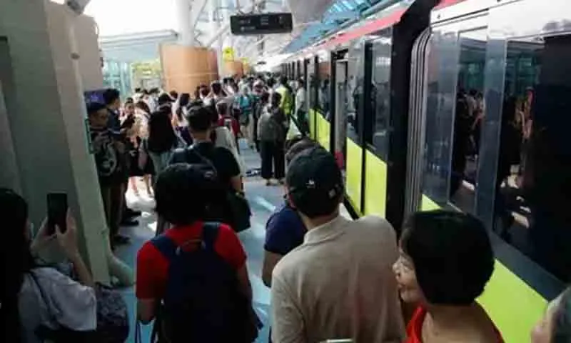 Metro Nhổn - ga Hà Nội sau 10 ngày hoạt động đón 600 ngàn lượt khách