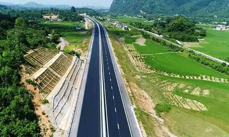 Cuối năm 2025 hoàn thành mục tiêu 3.000 km đường bộ cao tốc