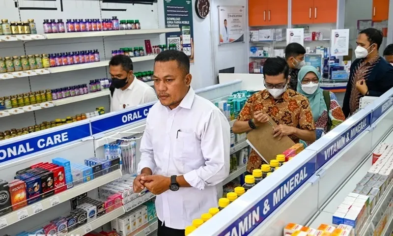 Hãng dược phẩm ở Indonesia trong vụ siro ho chứa chất độc bị buộc bồi thường
