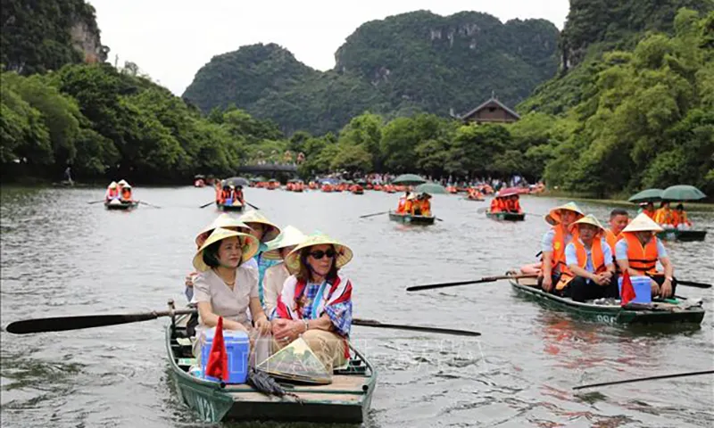 Chủ tịch Thượng viện Australia: Ninh Bình có cách làm du lịch rất tốt