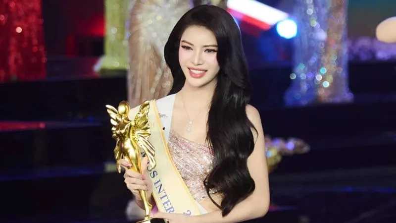 nguyen-tuong-san-doat-danh-hieu-a-hau-2-tai-miss-international-queen-2024 (2)