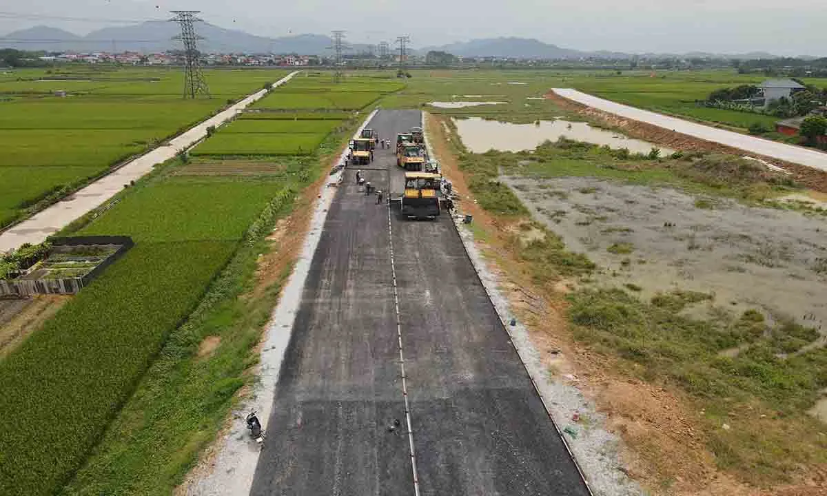 Hà Nội đẩy nhanh tiến độ tuyến đường 57km qua 7 quận huyện