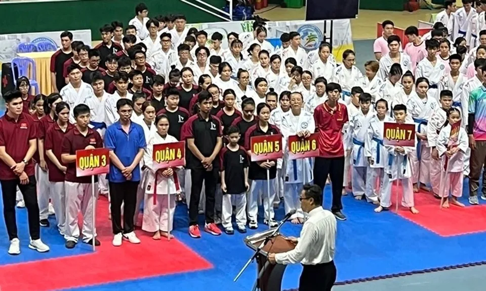 Đình chỉ mọi hoạt động chuyên môn 1 năm đối với HLV trưởng Karatedo Quận Tân Bình