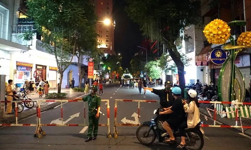 Cấm xe nhiều tuyến đường trung tâm TPHCM vào đêm 2/9