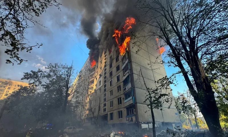 Nga tấn công Kharkov: Bom dẫn đường trúng tòa nhà dân cư, 7 người thiệt mạng