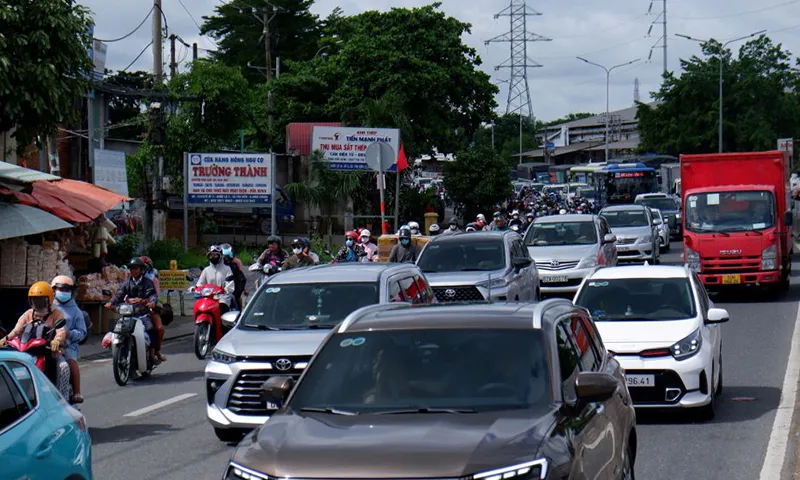 Người dân trở về TPHCM sau lễ 2/9