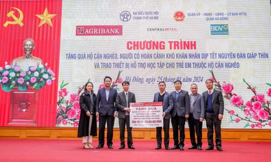 6. Ảnh+1- agribank-ngan-hang-vi-cong-dong