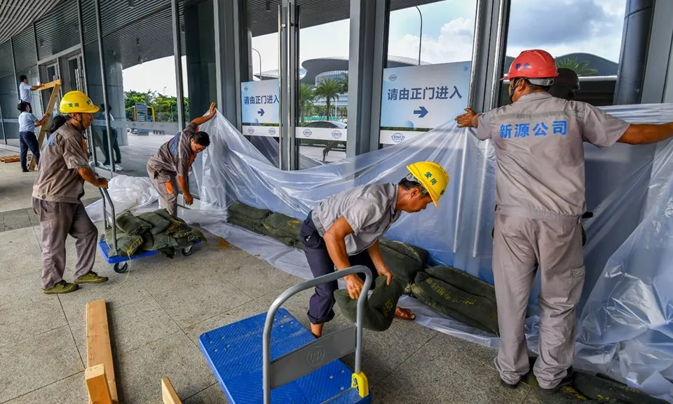 Trung Quốc nâng cảnh báo bão Yagi lên mức cao nhất, nhiều trường học ở miền Nam đóng cửa
