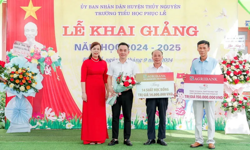 “Thêm con chữ, bớt đói nghèo” - Chương trình an sinh xã hội chào mừng năm học mới 2024 - 2025