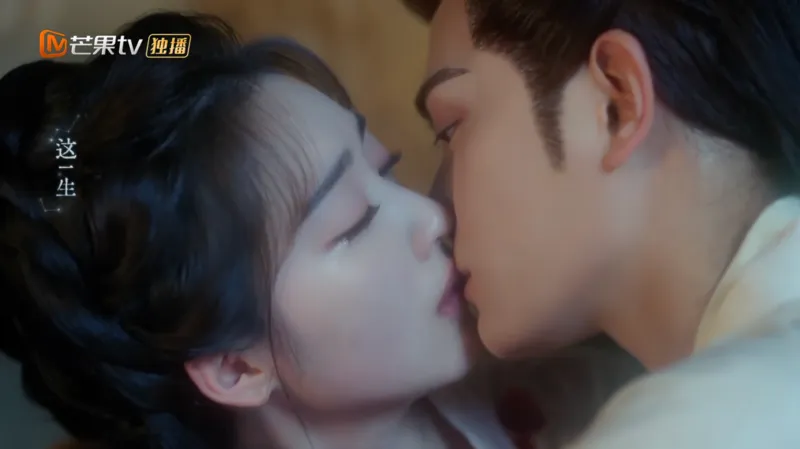 dang-an-hi-va-dinh-vu-he-gay-sot-voi-canh-hon-ngot-lim-trong-truong-lac-khuc-16