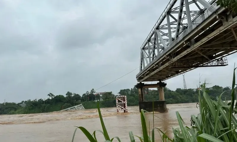 Sở GTVT Phú Thọ nhận định nguyên nhân sập cầu Phong Châu