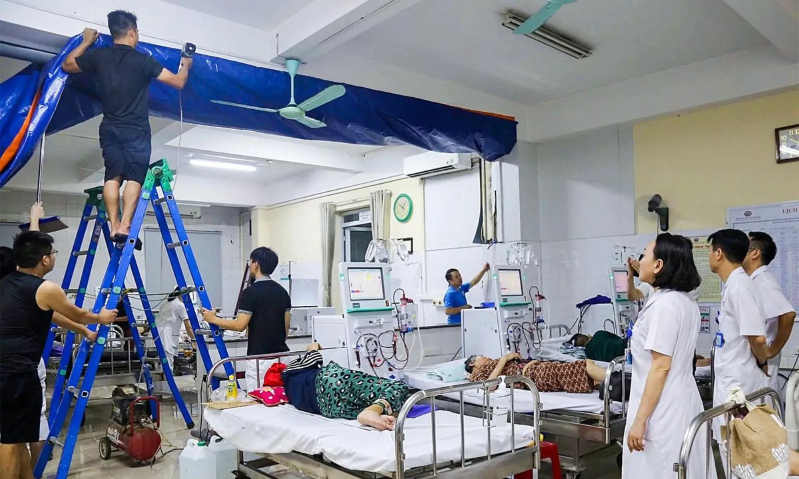 Quảng Ninh, Hải Phòng gồng mình bảo vệ sức khỏe người dân