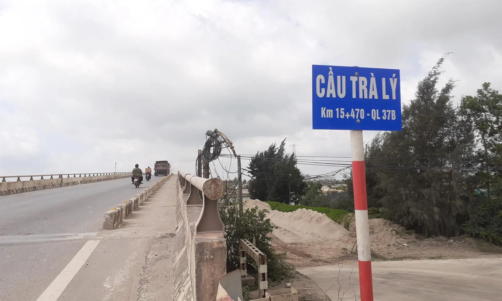 Từ ngày 11/9, cầu Trà Lý (Thái Bình) cấm xe tải trên 20 tấn 