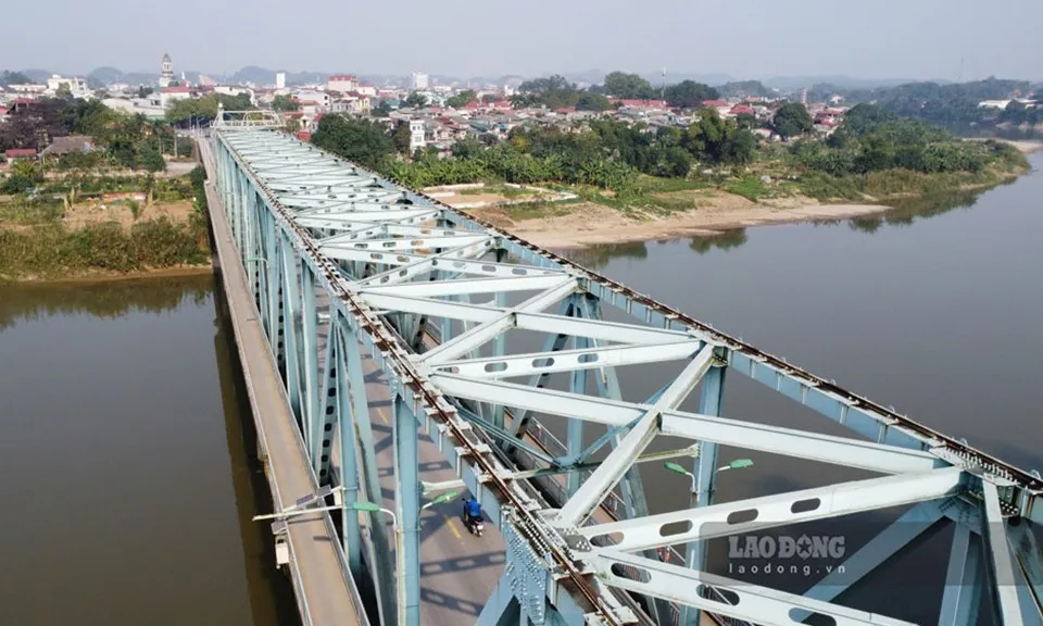 Yên Bái cho phép người và phương tiện giao thông qua cầu Yên Bái từ ngày 12/9